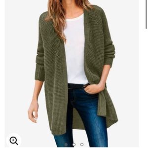 Dark Green Sweater cardigan good condition